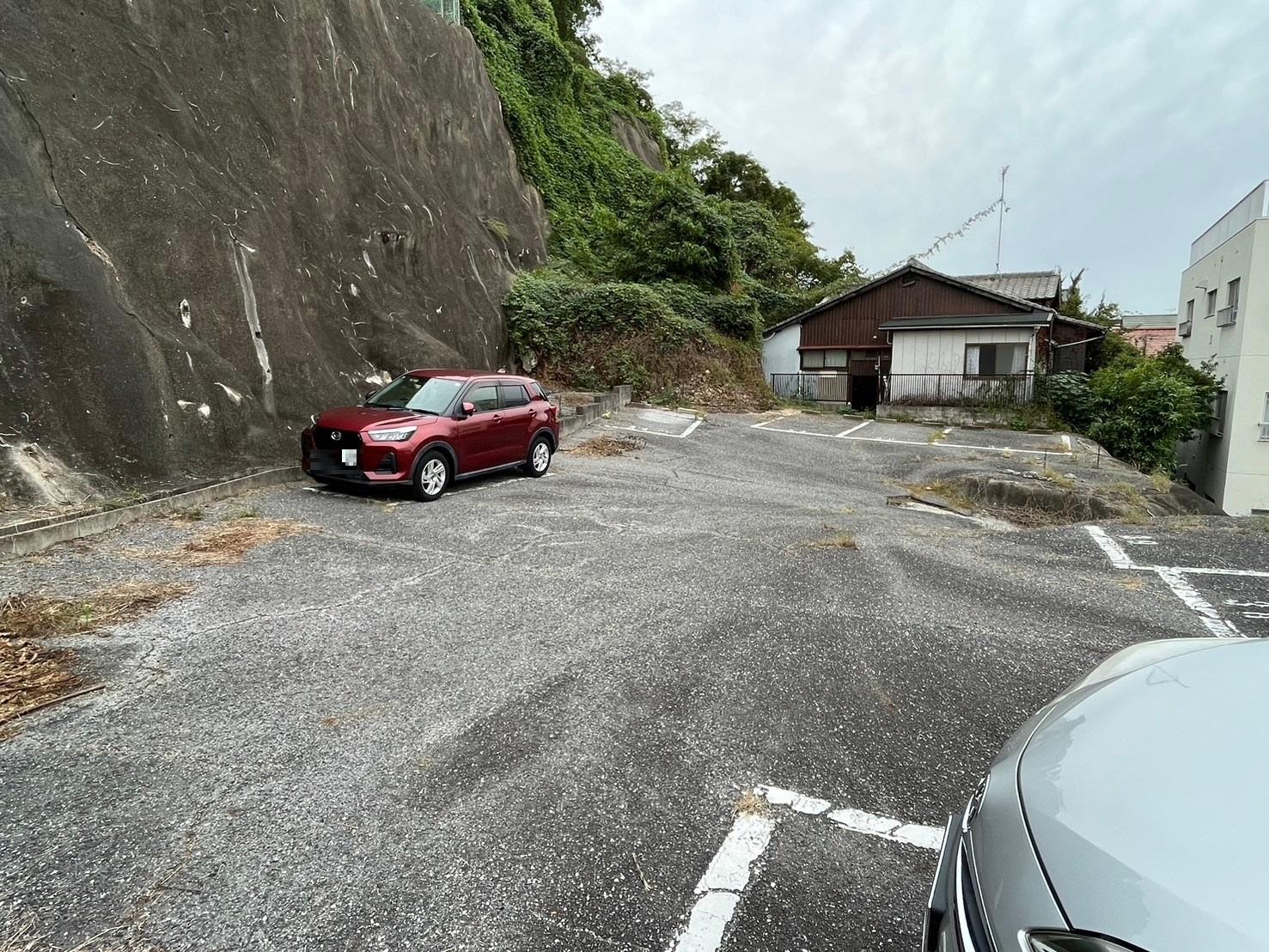 山城町ガレージの外観・駐車場イメージ1枚目