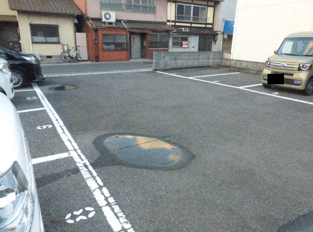 疏水ガレージの外観・駐車場イメージ1枚目