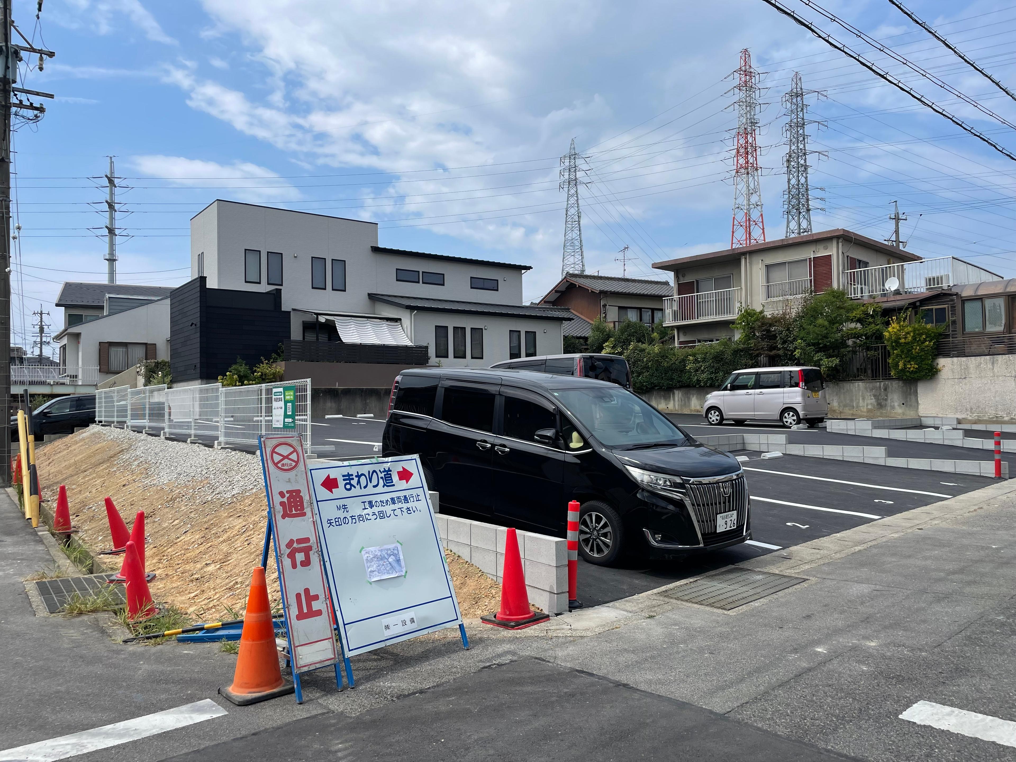 320022の外観・駐車場イメージ2枚目