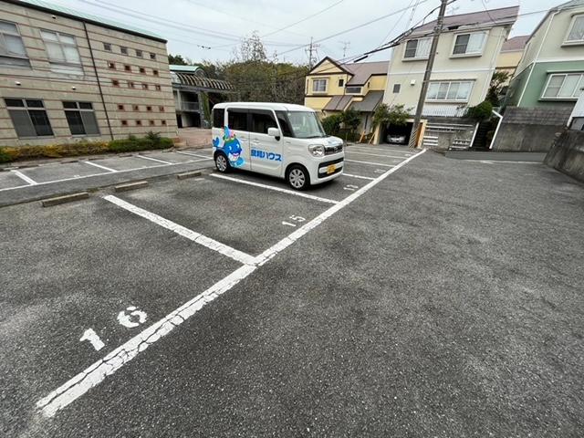 丹那町ガレージの外観・駐車場イメージ3枚目