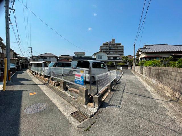 沖野ガレージの外観・駐車場イメージ2枚目