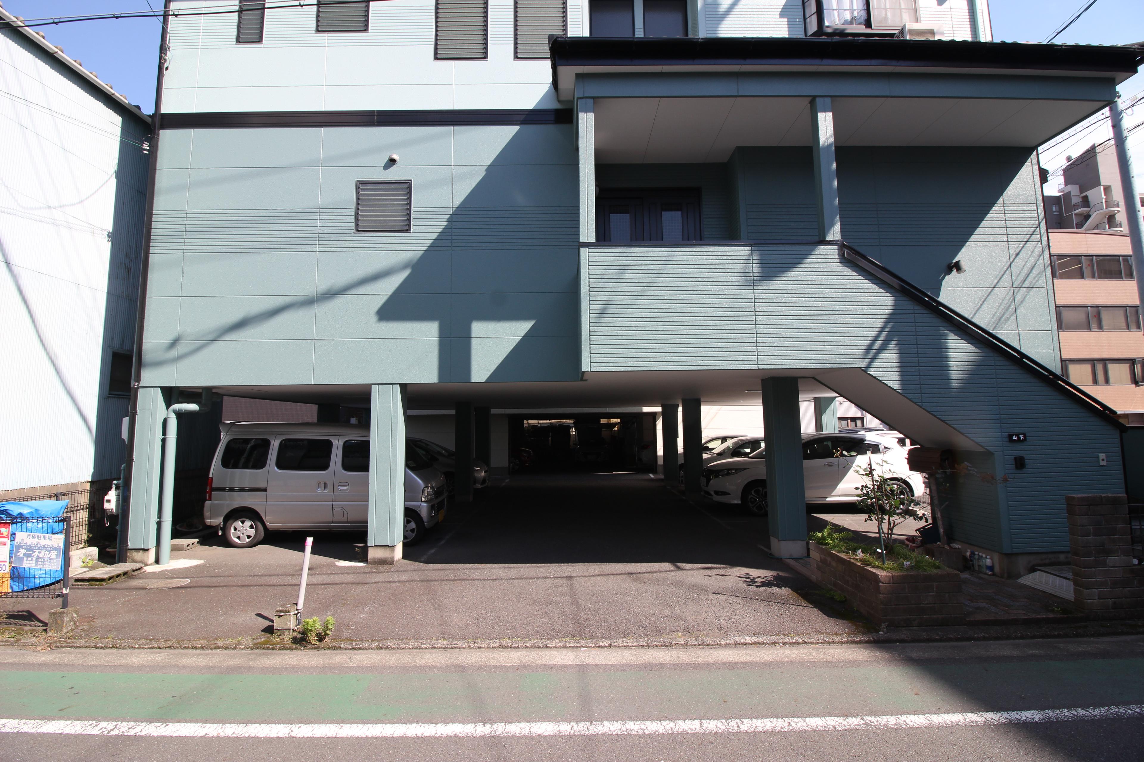 PD八幡山下駐車場の外観・駐車場イメージ1枚目
