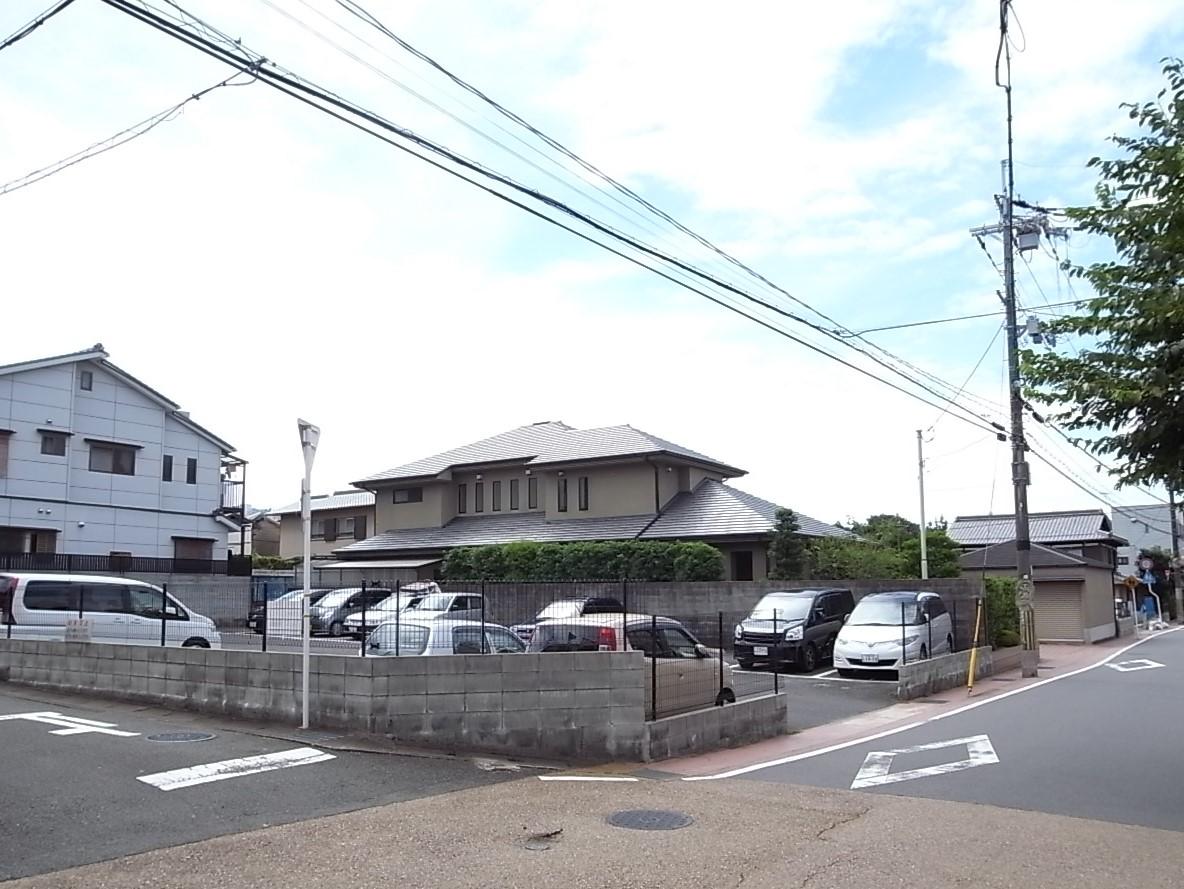 大手先ガレージの外観・駐車場イメージ3枚目