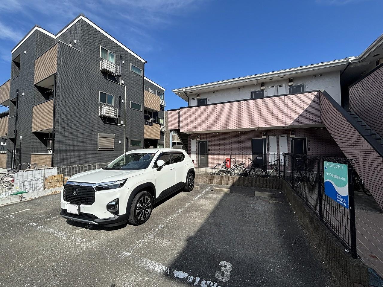 グランビスタ参番館の外観・駐車場イメージ2枚目