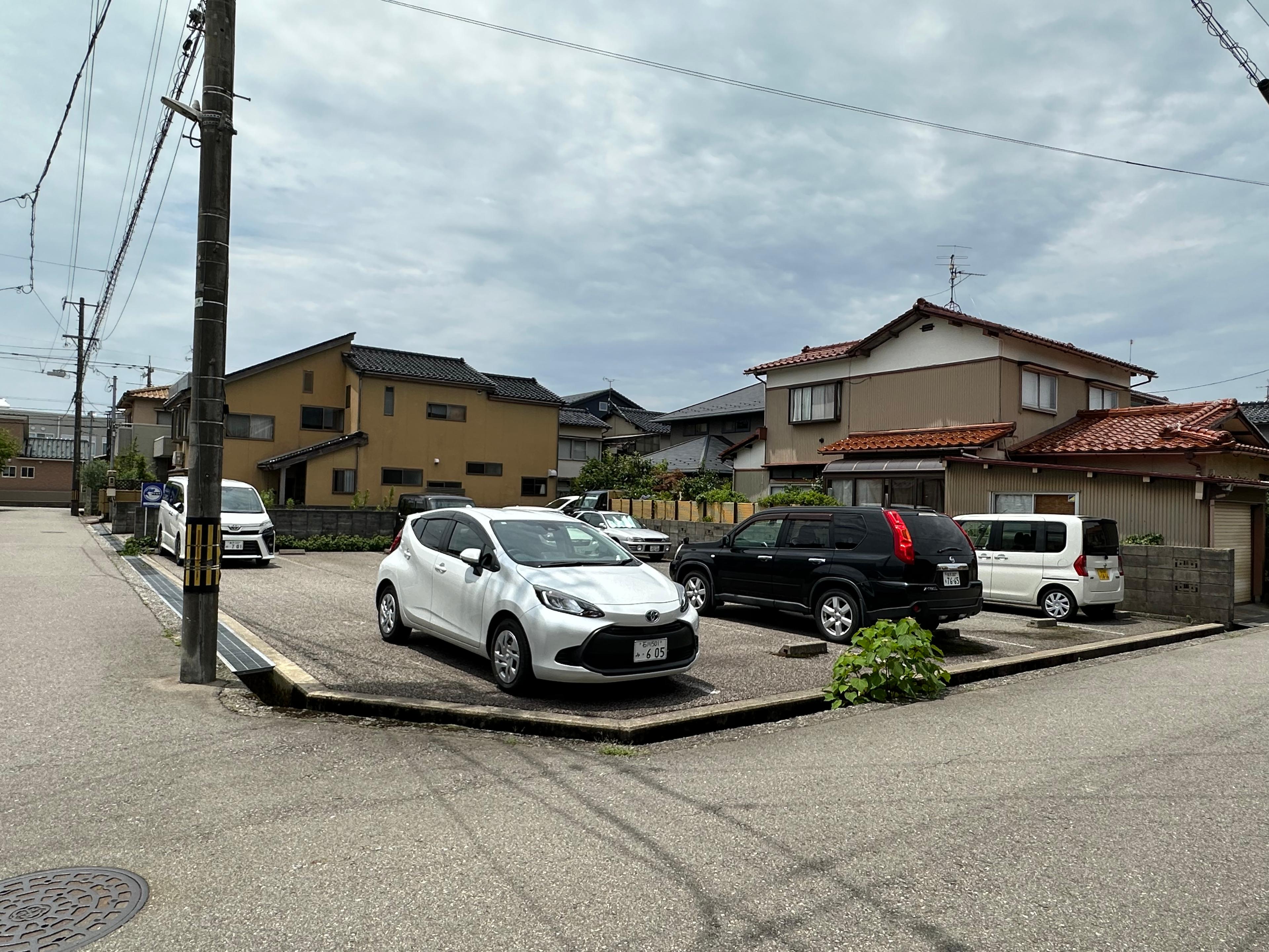 カワシマパーキング（小立野）の外観・駐車場イメージ1枚目