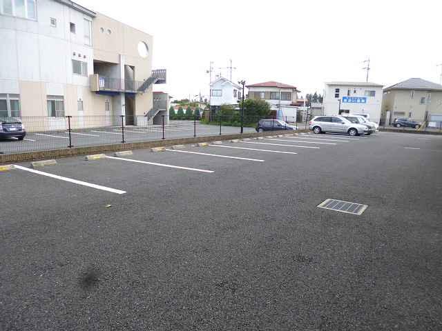 東(31817)の外観・駐車場イメージ2枚目