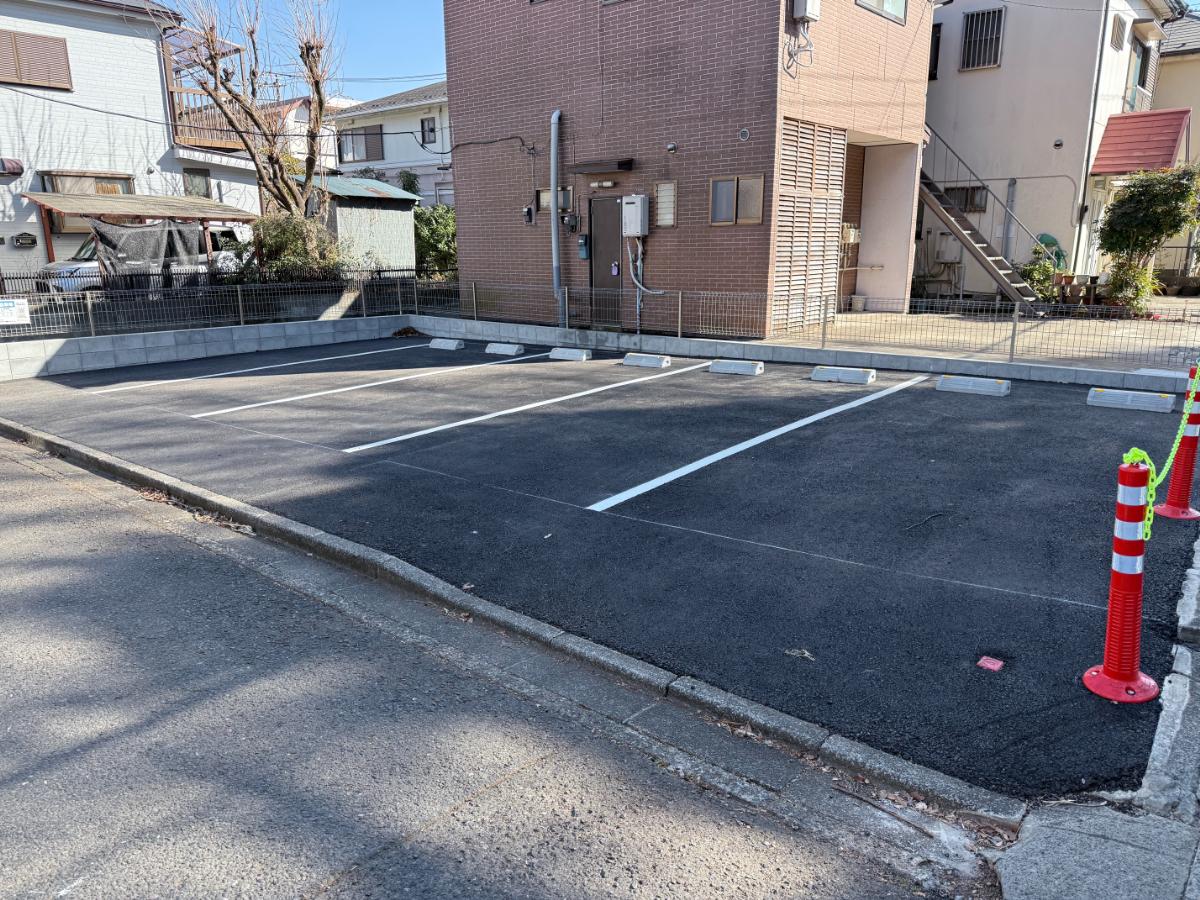 相沢3-2-5駐車場の外観・駐車場イメージ1枚目
