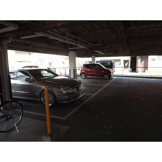 ラ　グレイス淀川の外観・駐車場イメージ1枚目