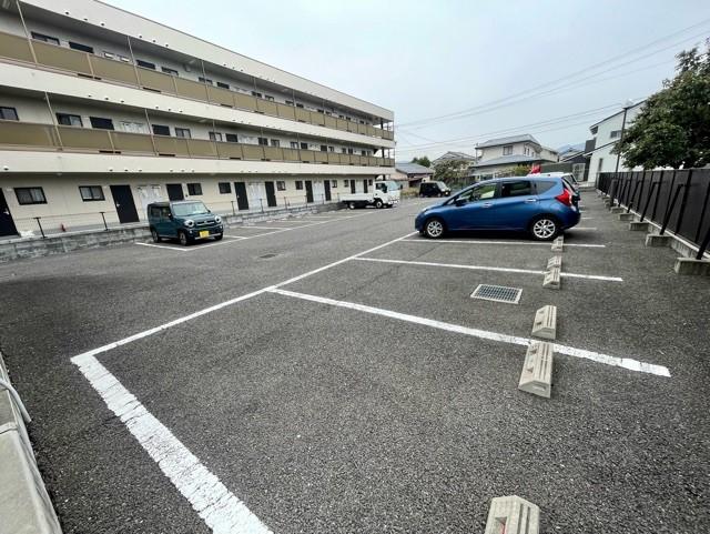 アルカディア(39555)の外観・駐車場イメージ1枚目
