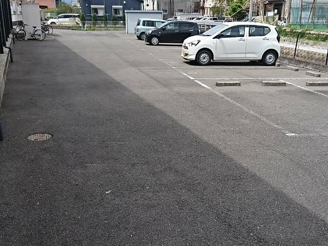 まいか(30178)の外観・駐車場イメージ1枚目