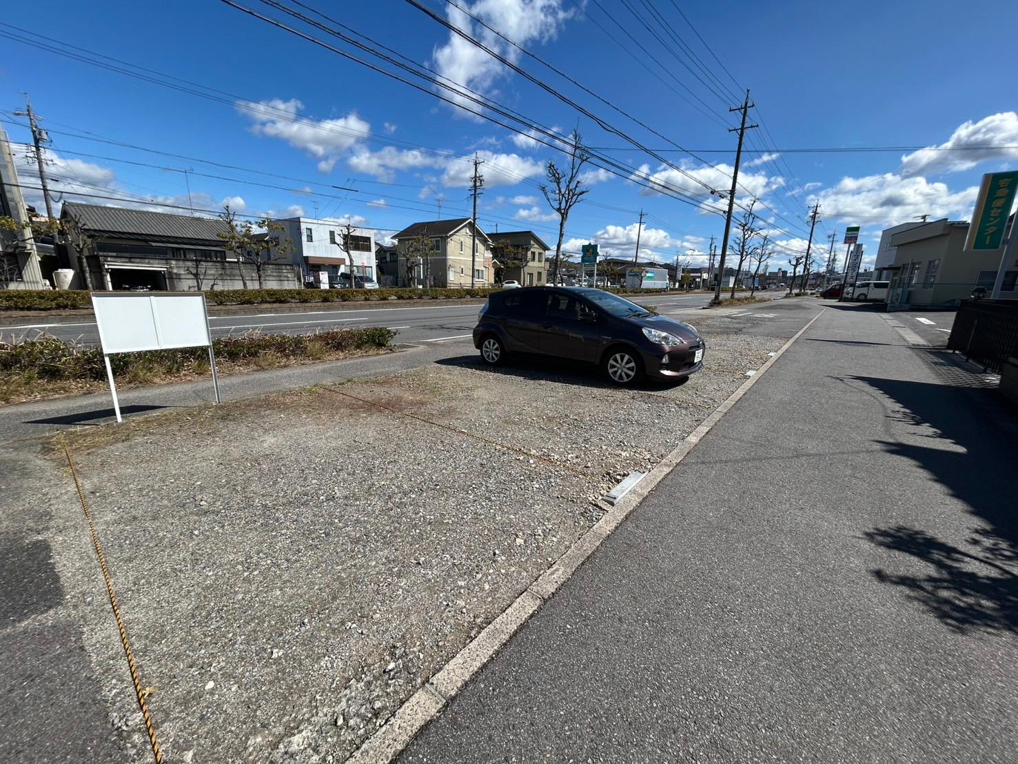 稲熊８丁目成瀬様駐車場の外観・駐車場イメージ2枚目
