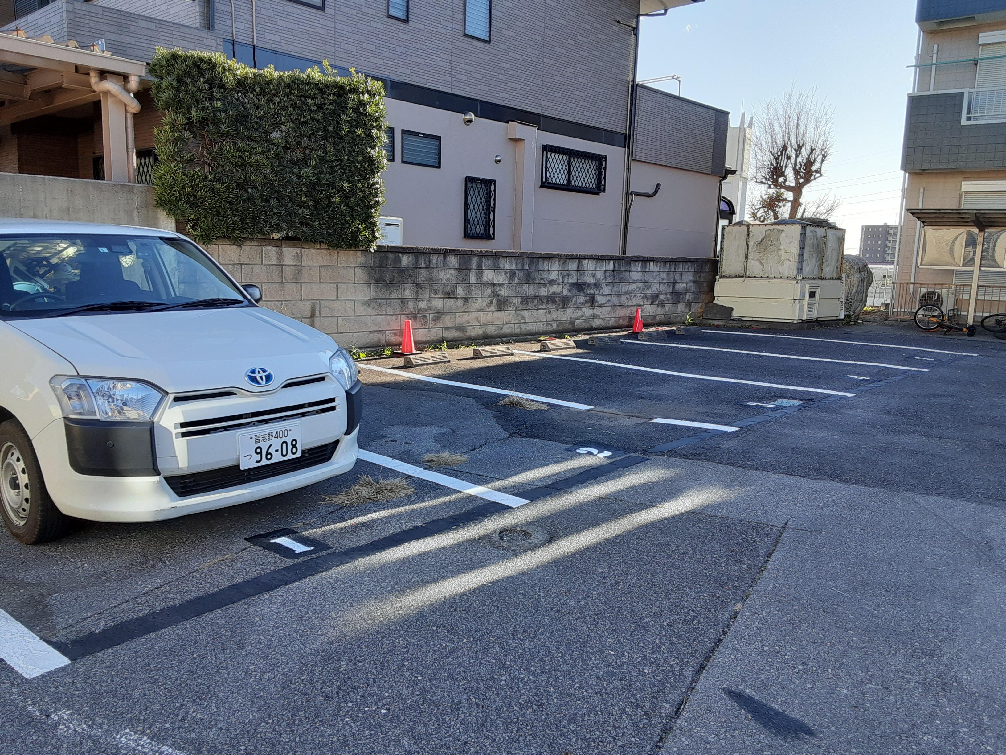 サンワハイツ柏の葉の外観・駐車場イメージ3枚目