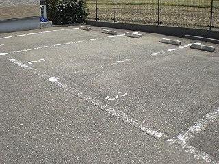 末松(34272)の外観・駐車場イメージ1枚目