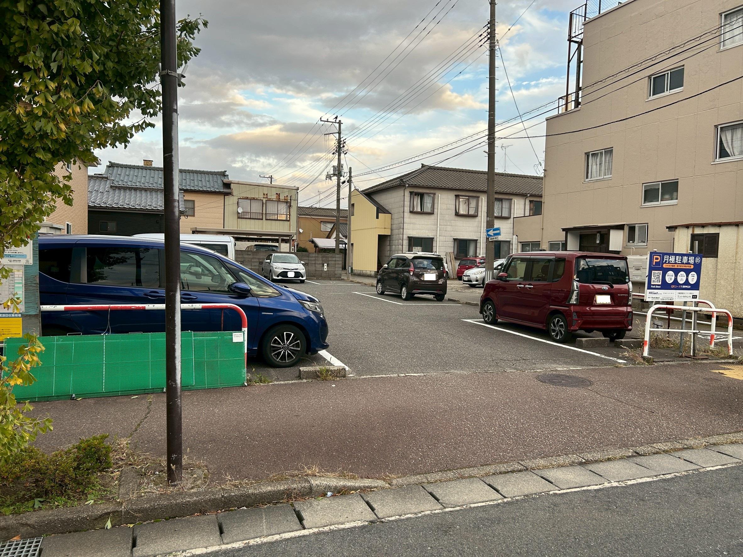 85.佐山（内野町）月極駐車場の外観・駐車場イメージ2枚目
