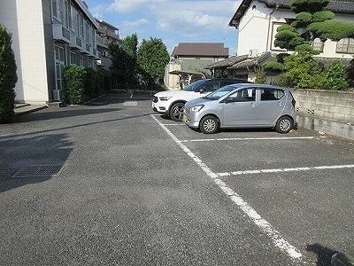 コムニタ(18388)の外観・駐車場イメージ1枚目