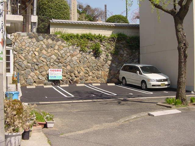 中之町駐車場の外観・駐車場イメージ1枚目