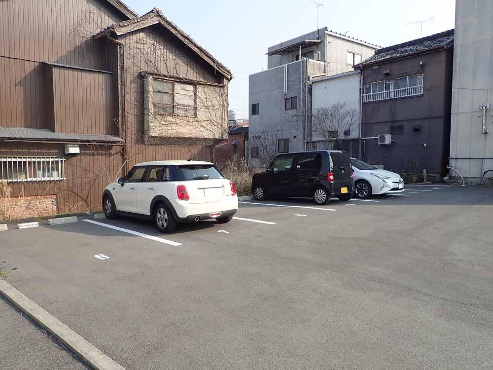 東海愛宕月極12パーキングの外観・駐車場イメージ3枚目