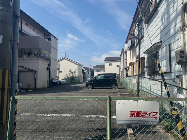 アーバンギア121ガレージの外観・駐車場イメージ1枚目