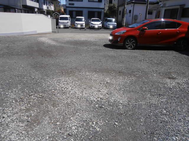 フレンドパーク月極駐車場の外観・駐車場イメージ2枚目