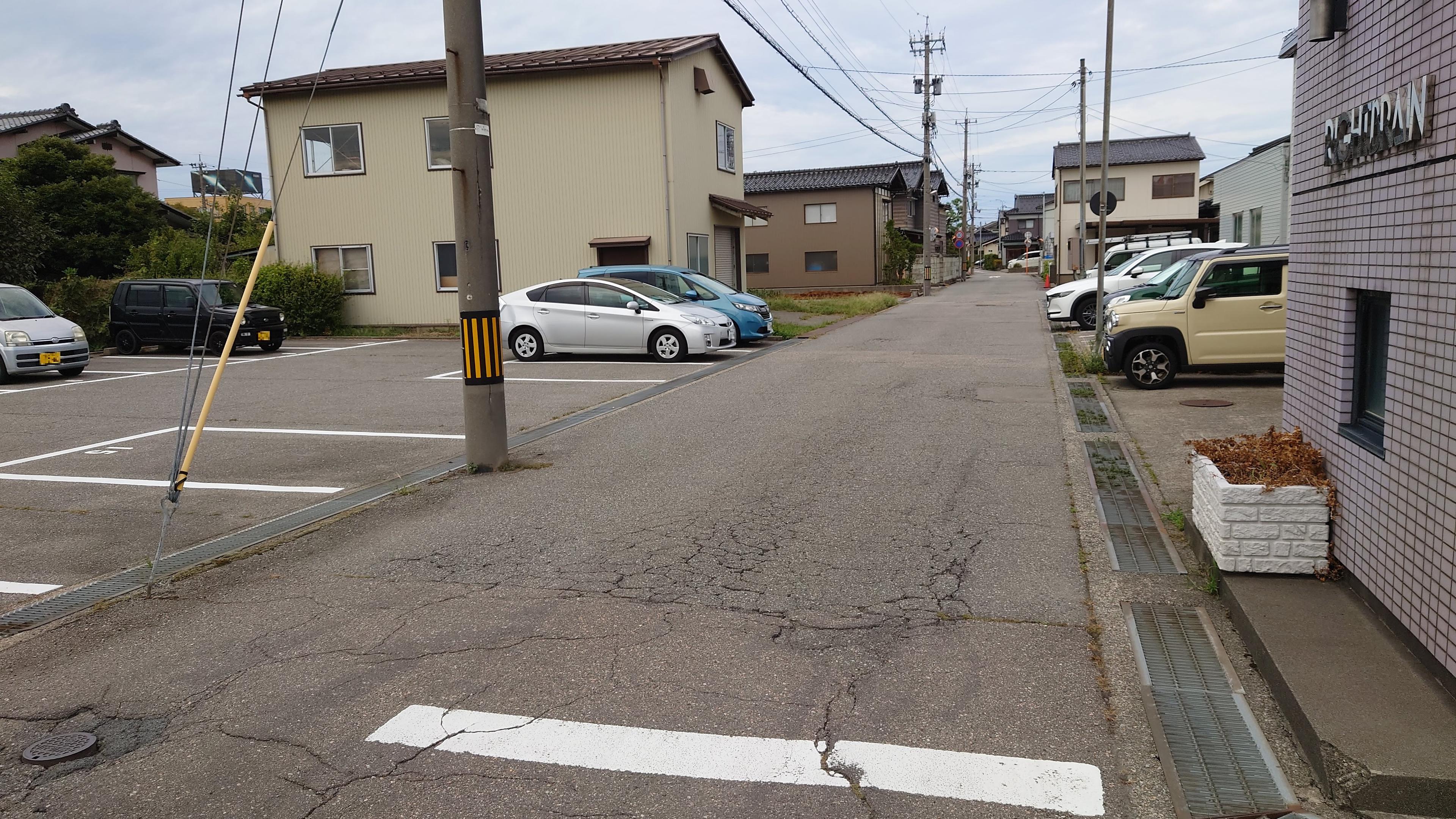 堀内駐車場Ⅲの外観・駐車場イメージ2枚目