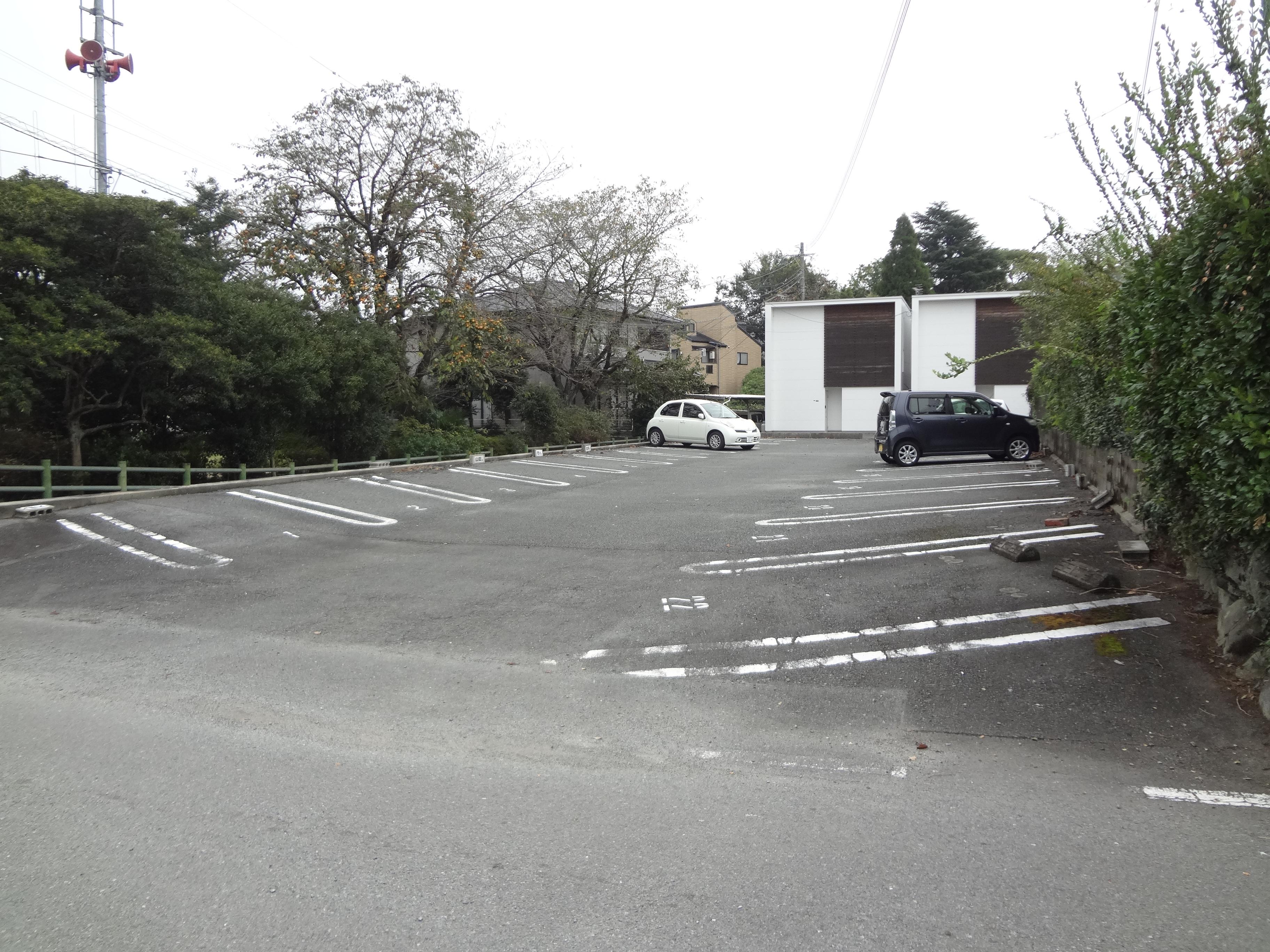 野村駐車場の外観・駐車場イメージ1枚目