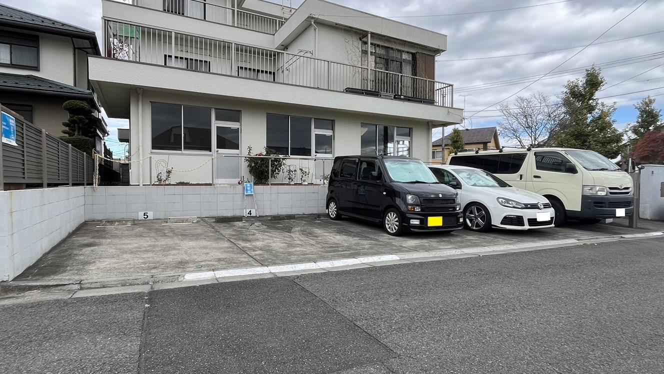 石井駐車場の外観・駐車場イメージ1枚目