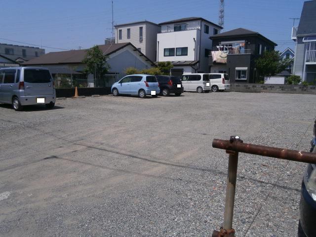 長尾月極駐車場の外観・駐車場イメージ2枚目