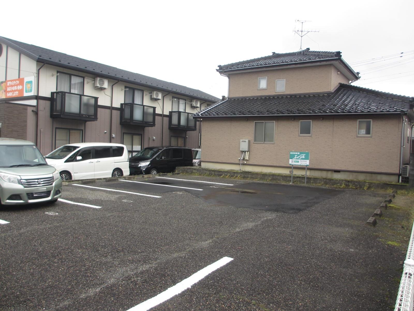 第6駐車場の外観・駐車場イメージ2枚目