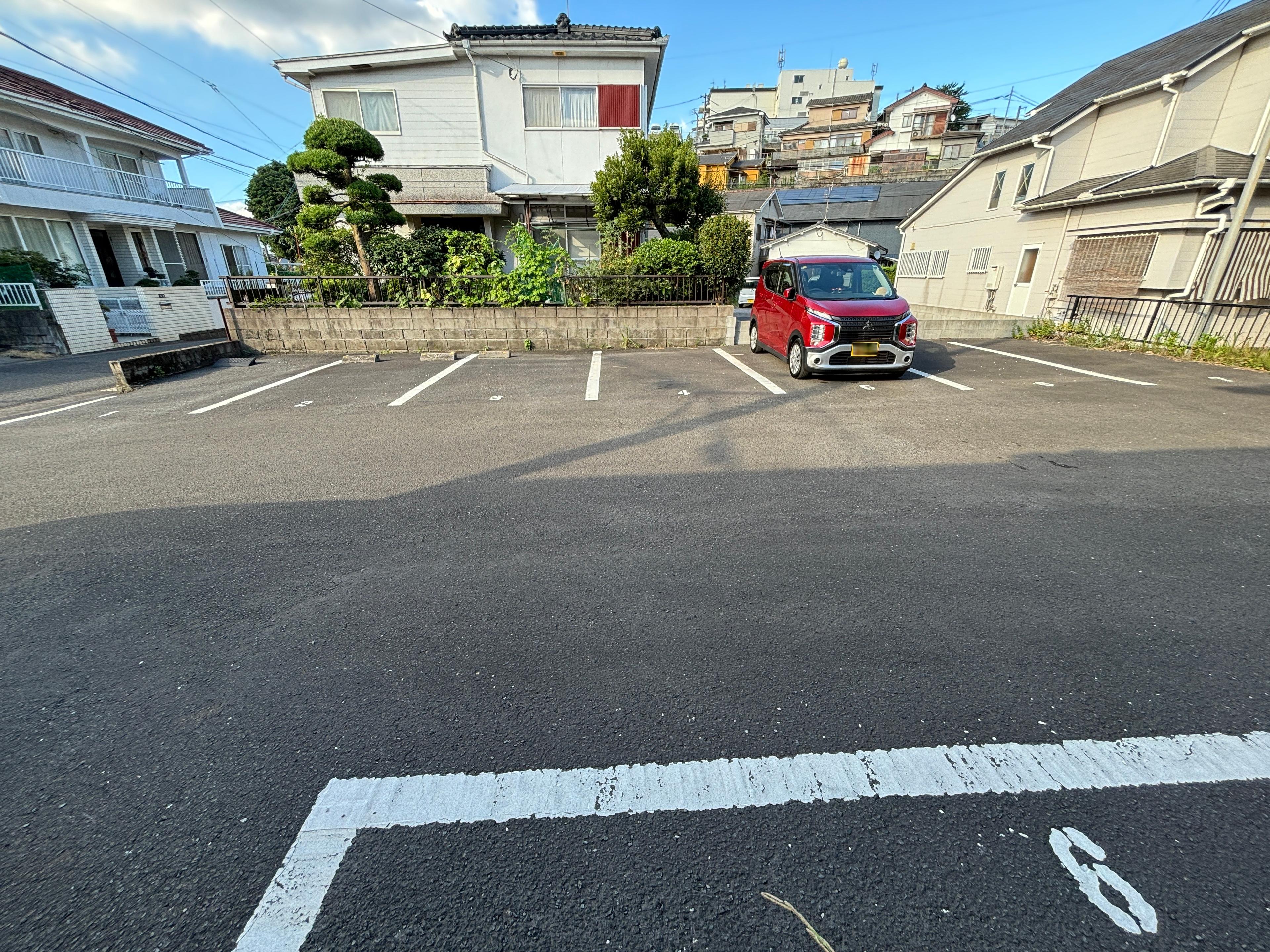 ｵｰﾄ･ｽｸｳｪｱｰ田上台の外観・駐車場イメージ2枚目