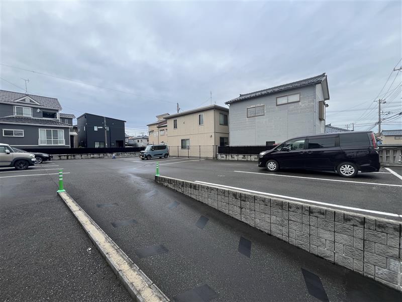 ダブルパーク神道寺南の外観・駐車場イメージ2枚目