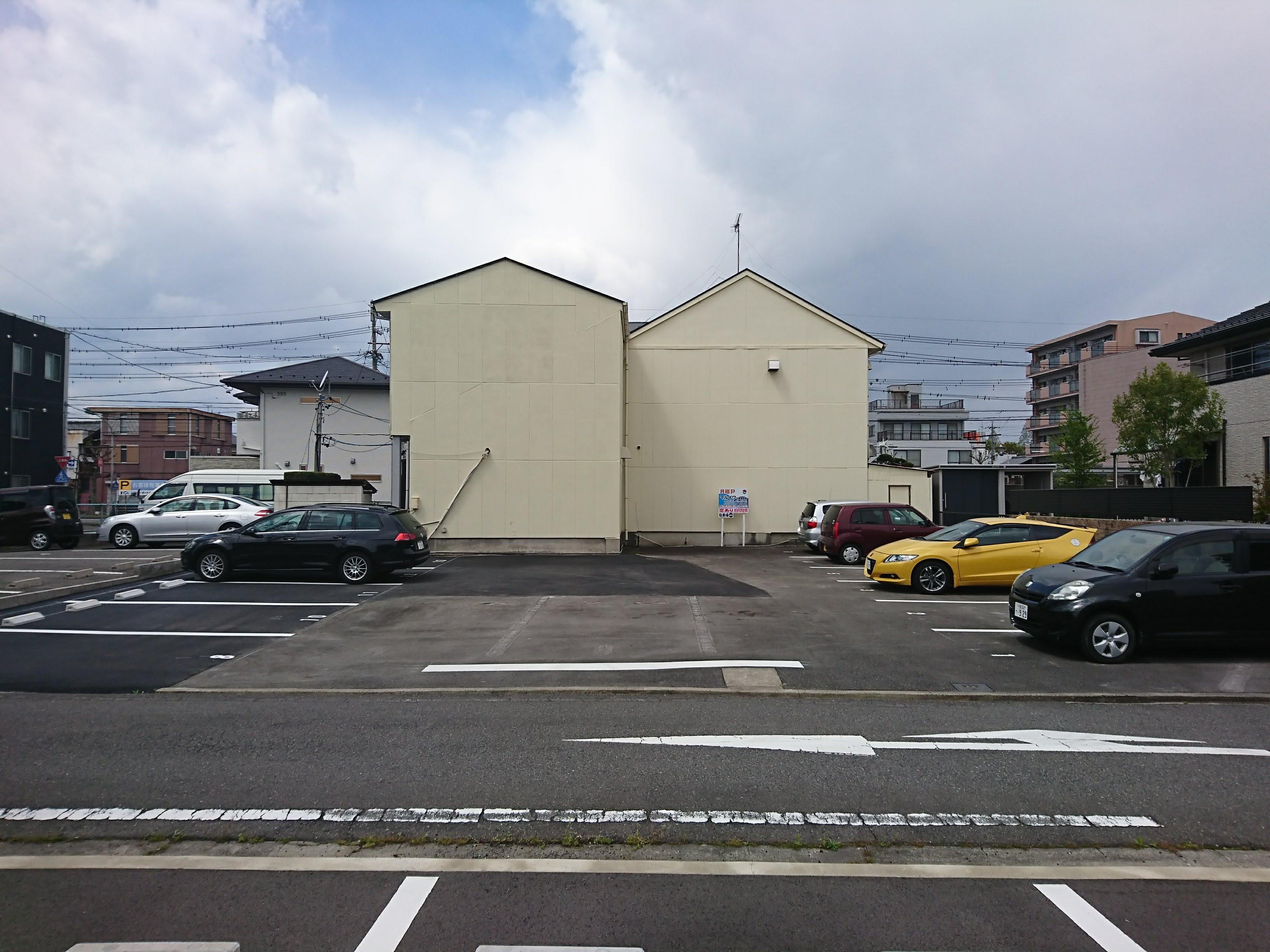 マルイワ・桜三丁目駐車場の外観・駐車場イメージ1枚目
