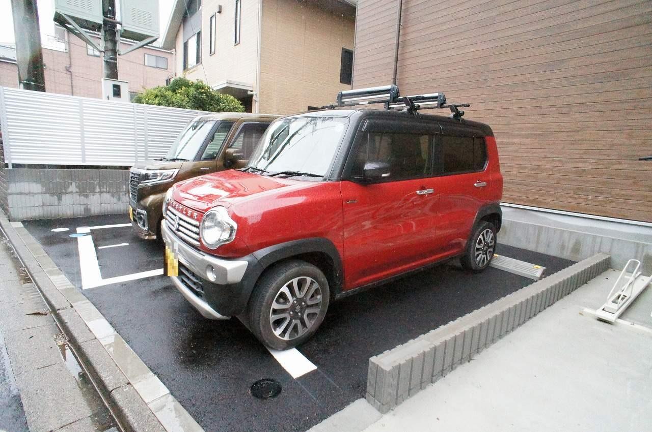 リブリ・ザ・ジュネス駐車場の外観・駐車場イメージ1枚目