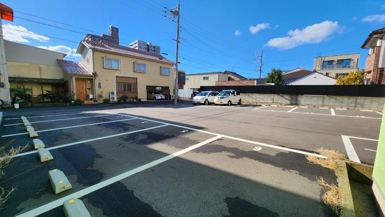 元魚町4丁目107駐車場の外観・駐車場イメージ2枚目