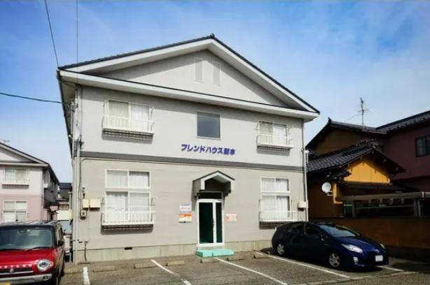 フレンドハウス梨本（駐車場）の外観・駐車場イメージ2枚目