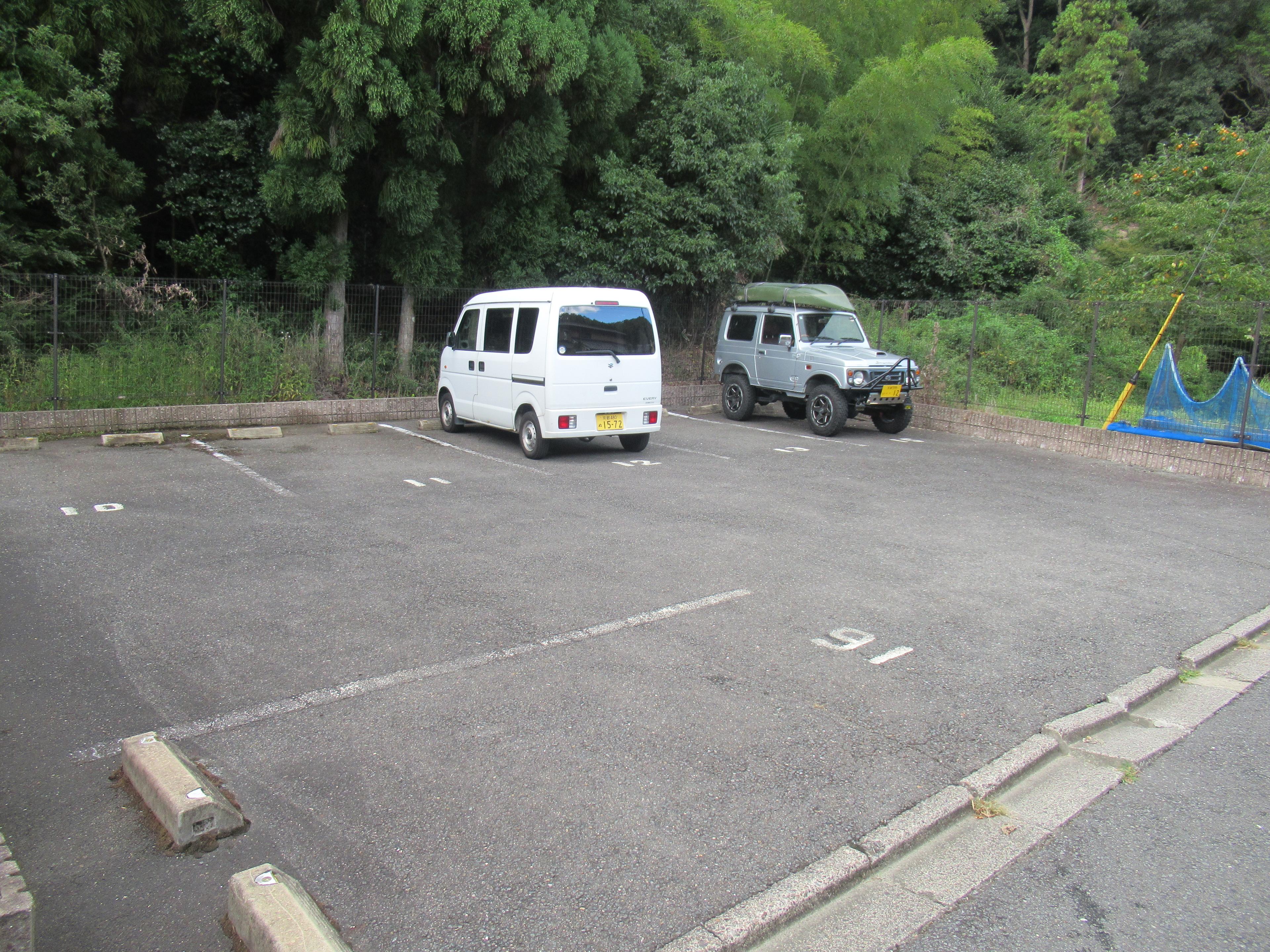 氷室町ガレージの外観・駐車場イメージ1枚目