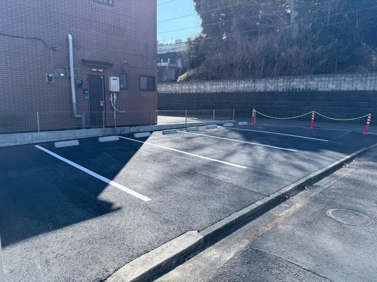 相沢3-2-5駐車場の外観・駐車場イメージ2枚目