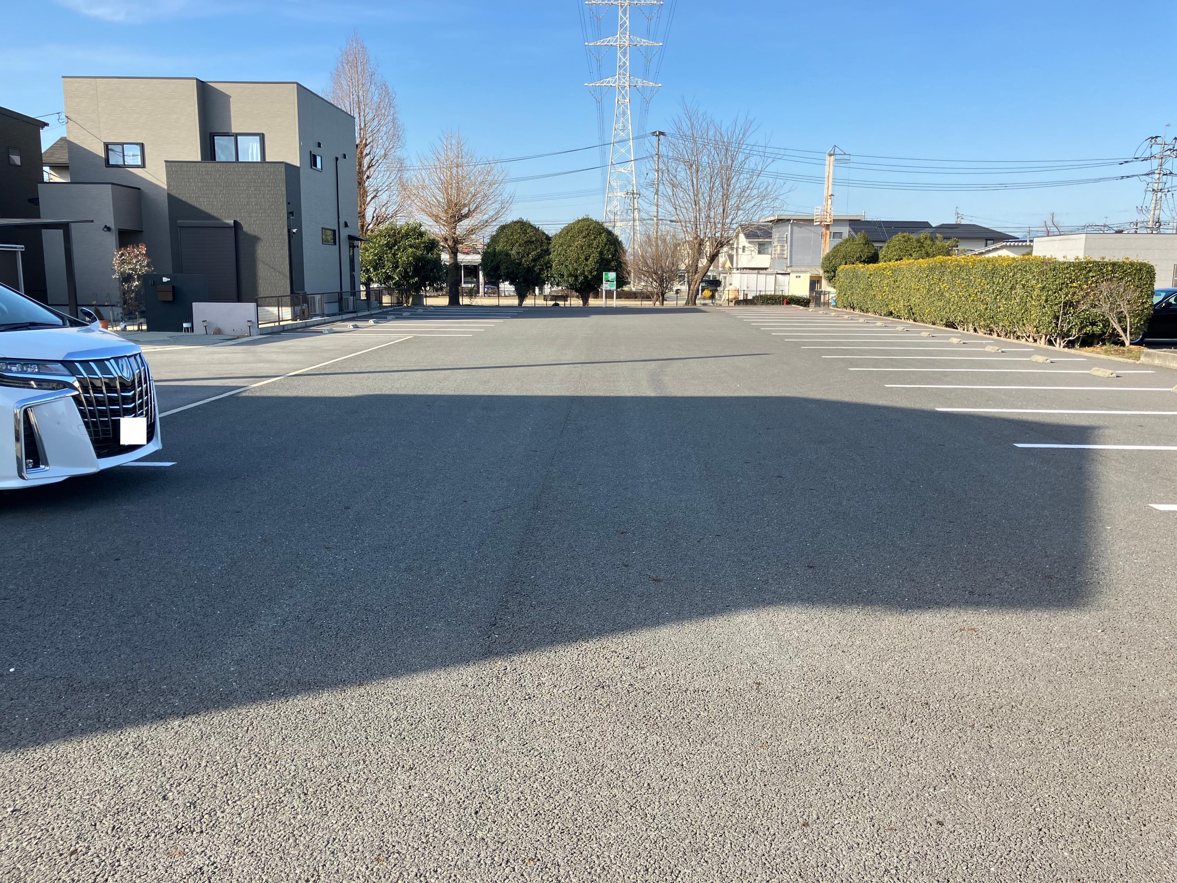 新山1丁目駐車場の外観・駐車場イメージ3枚目