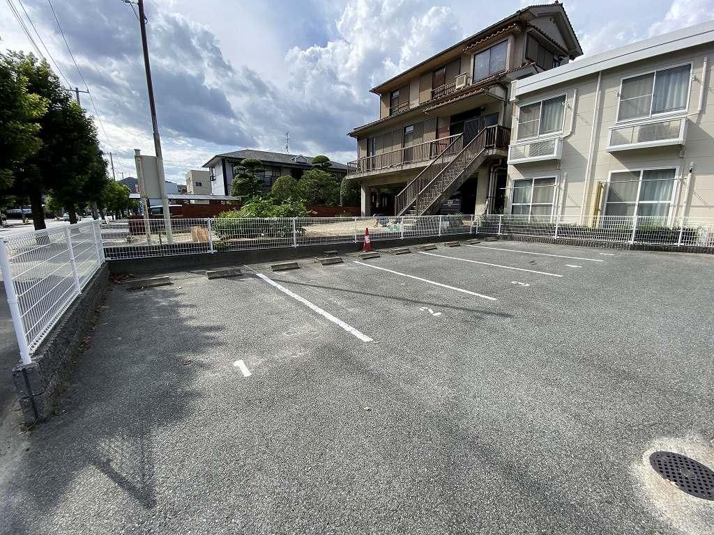 ドリーム１号館(18457)の外観・駐車場イメージ1枚目