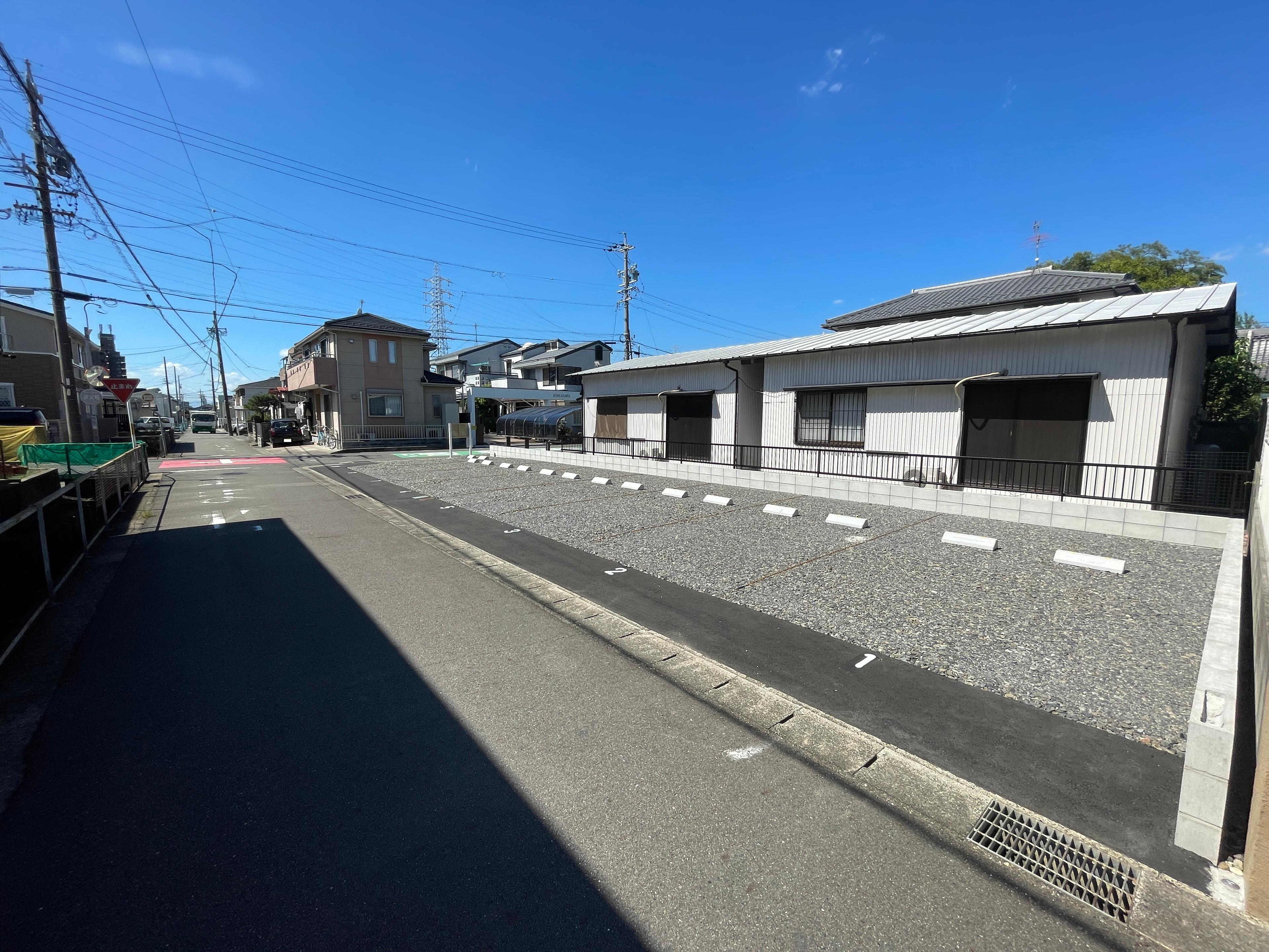 師勝小南駐車場の外観・駐車場イメージ2枚目