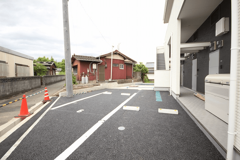 CBﾄﾞｴﾙ鳥栖の外観・駐車場イメージ3枚目