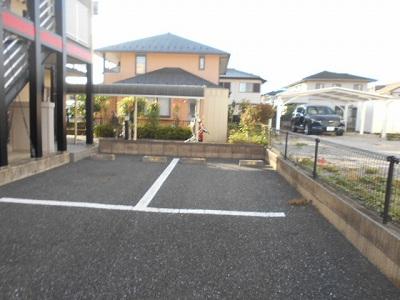 アルブル(26958)の外観・駐車場イメージ1枚目