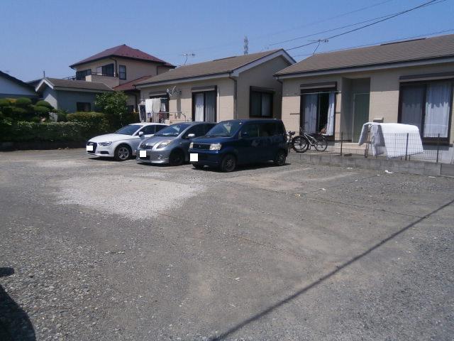 東中原岡本月極駐車場の外観・駐車場イメージ1枚目