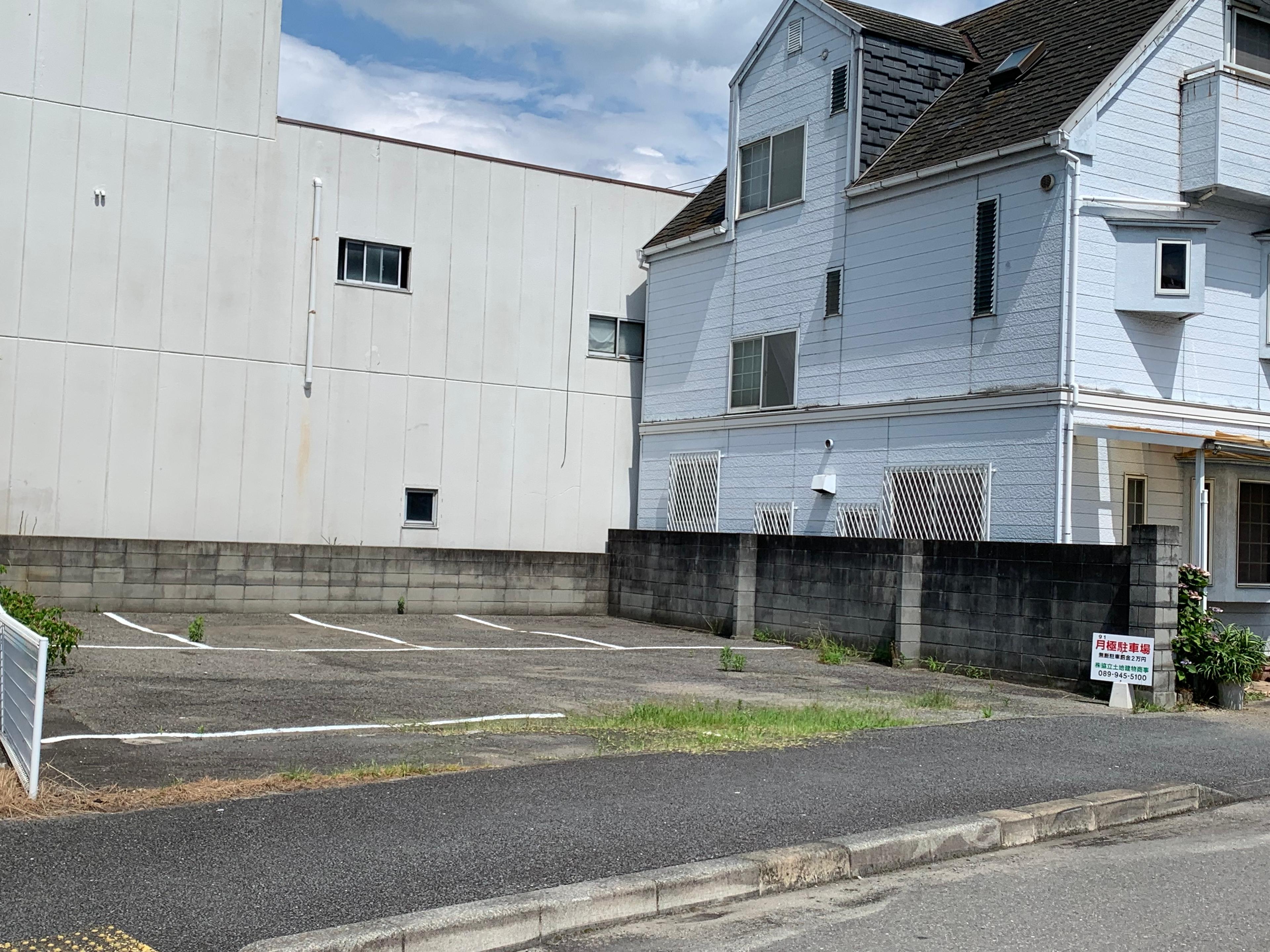 天野駐車場の外観・駐車場イメージ1枚目