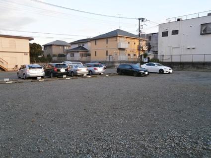 春川駐車場の外観・駐車場イメージ3枚目