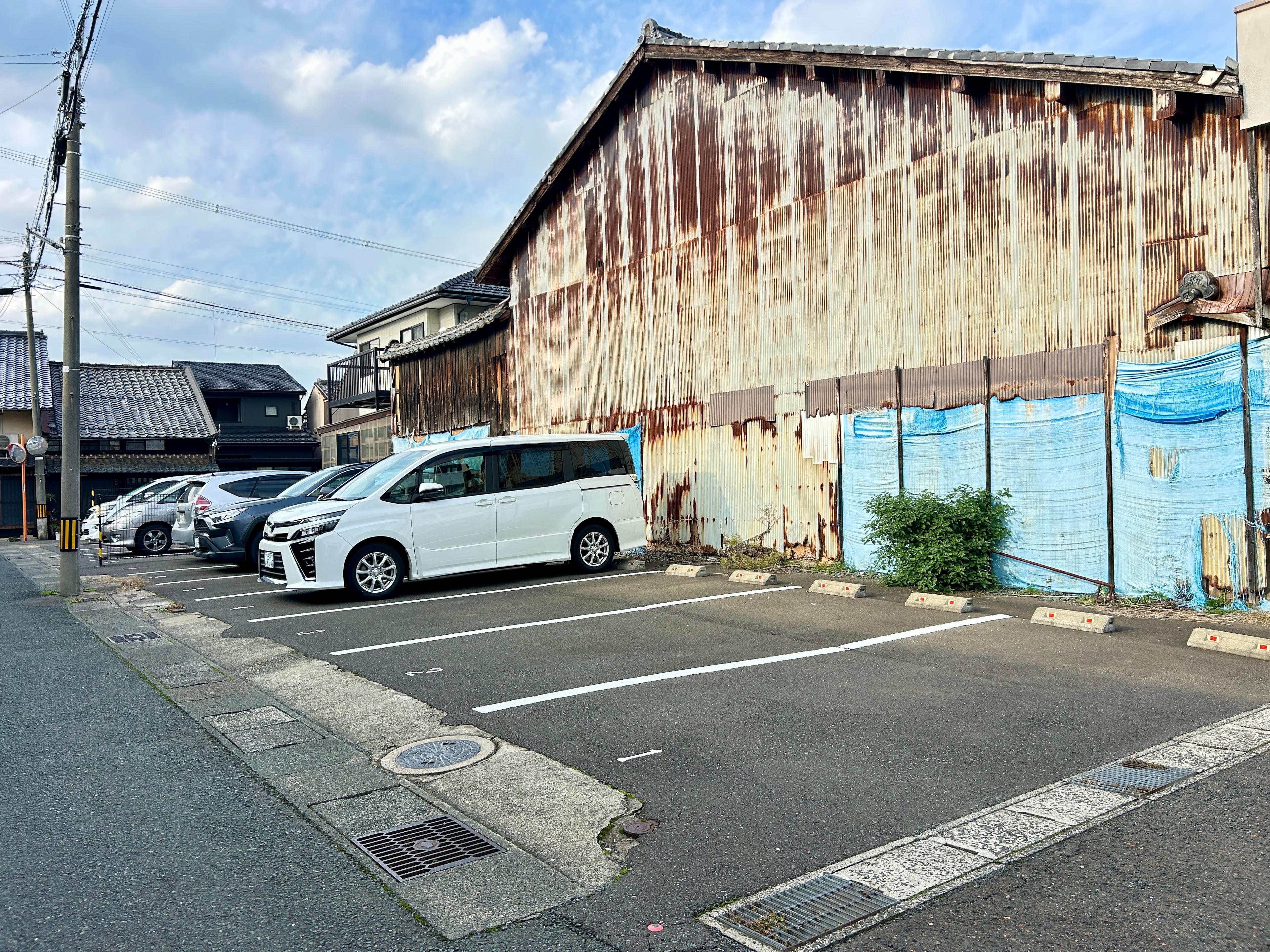 津島 Ｔ 駐車場（マンション若狭前）の外観・駐車場イメージ1枚目