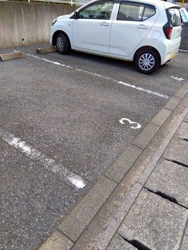 エピナール(17128)の外観・駐車場イメージ1枚目