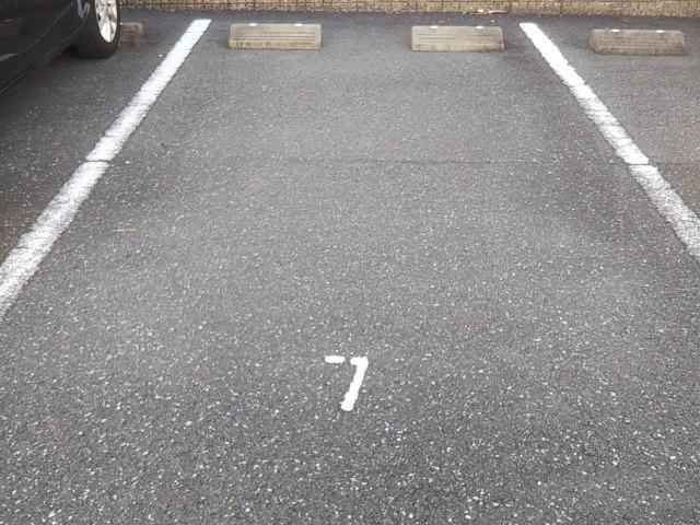 コンドミニアム(30490)の外観・駐車場イメージ1枚目
