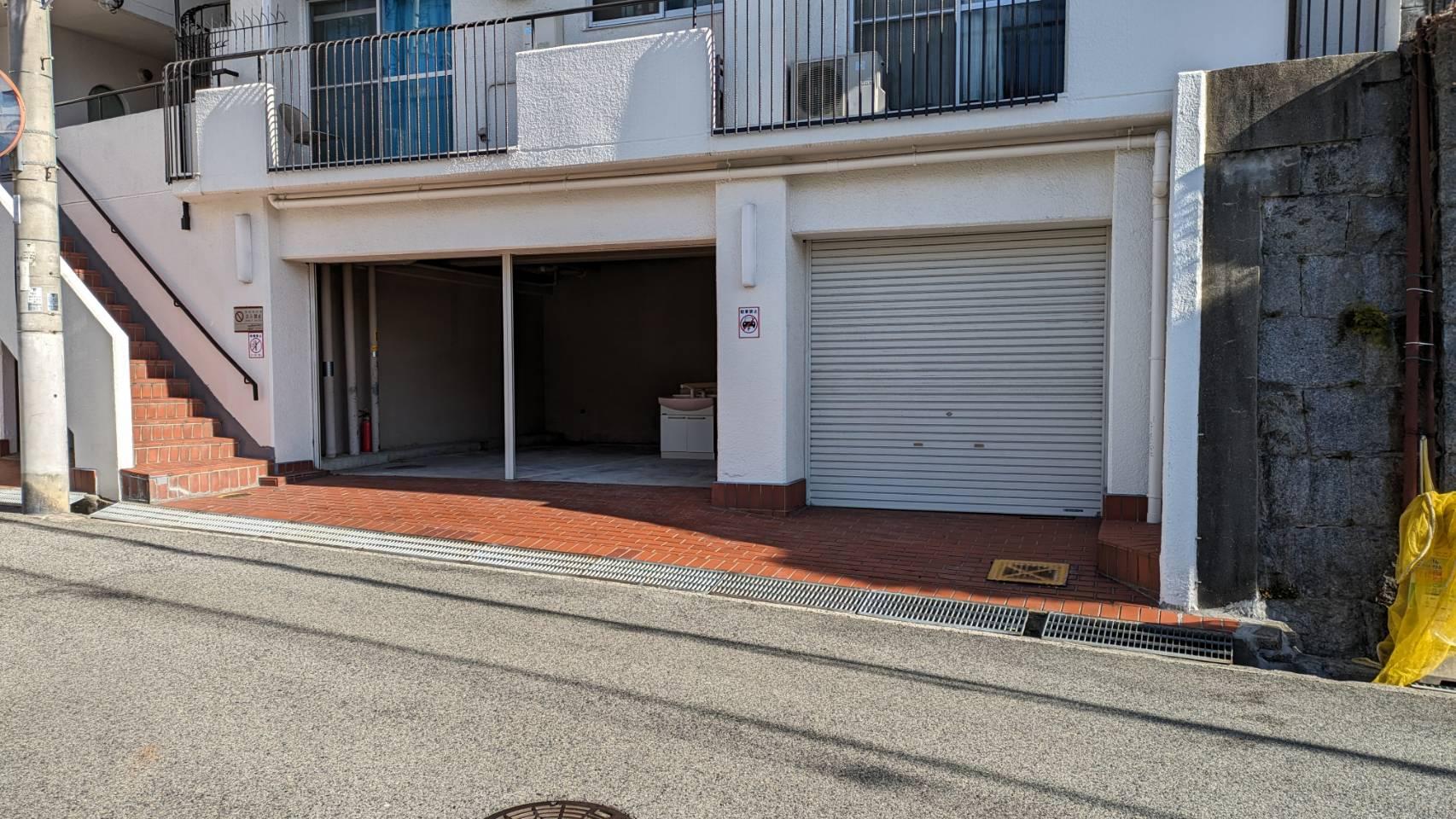 新神戸サンシャインの外観・駐車場イメージ1枚目