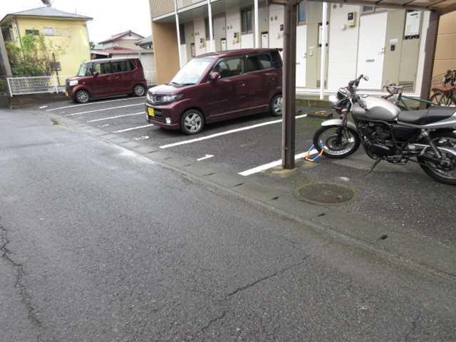 梢(13210)の外観・駐車場イメージ1枚目