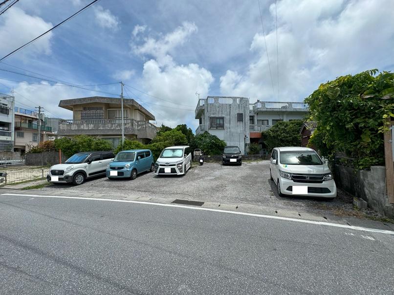 城間パーキングの外観・駐車場イメージ2枚目